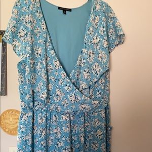 Adorable spring dress!